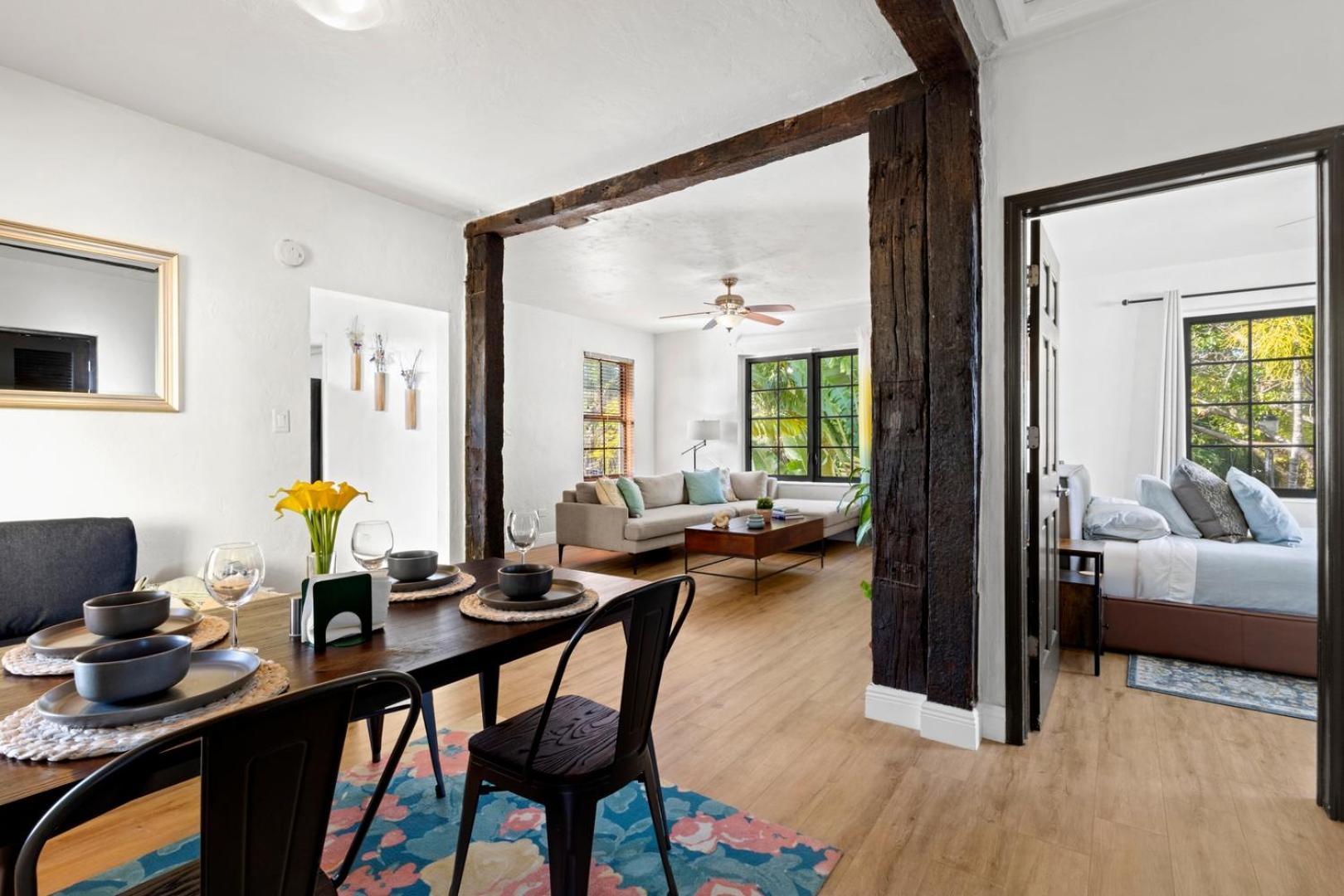 Spacious Free Parking Great Location Ferienhaus